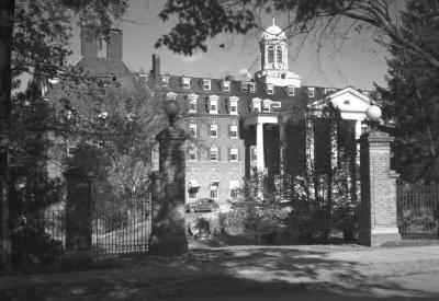 Otesaga Hotel (in summer) in Cooperstown, New York. October 12, 1936