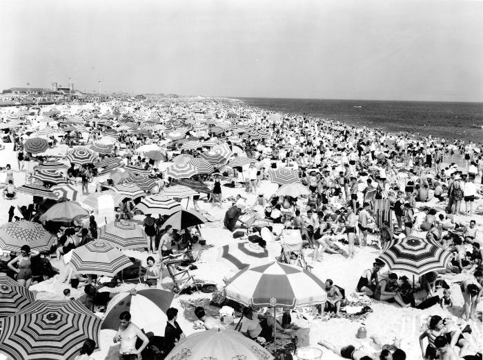 Recreation. View of Boardwalk at Central Mall on Jones Beach.