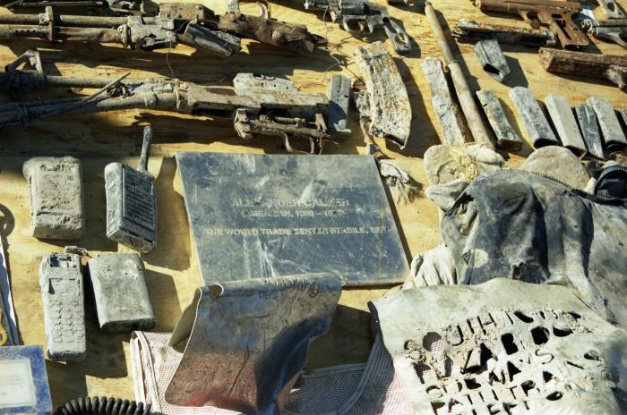 Sorting area for WTC building 6 material