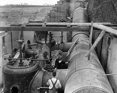 Barge canal on Mohawk River - Installation of three turbines in power house. Crescent Dam, N.Y.