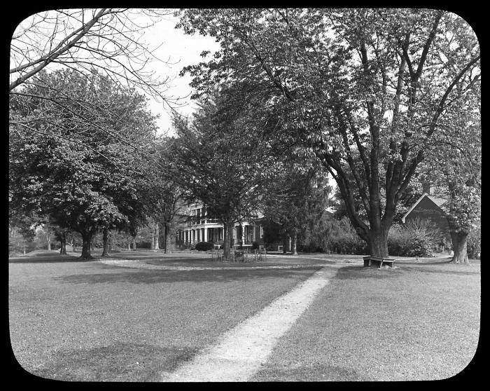 River front mansion with servants house near Fredericksburg, Virginia