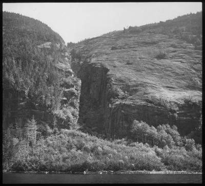 Great Open Fault Fissure. On shore of Avalanche Lake