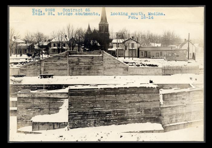 Erie Canal: prism and structures at Medina