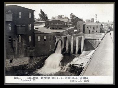 Erie Canal: prism and structures at Medina