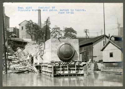 Erie Canal: locks 34 and 35 and prism at Lockport