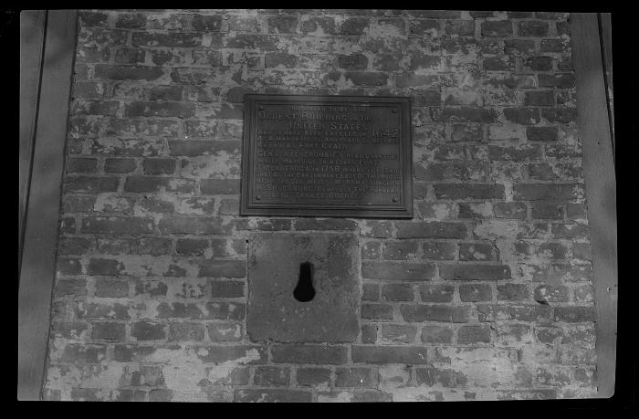 Fort Crailo, stone loop and memorial tablet