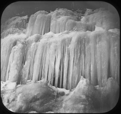 Kaaterskill Falls. Winter Icicles