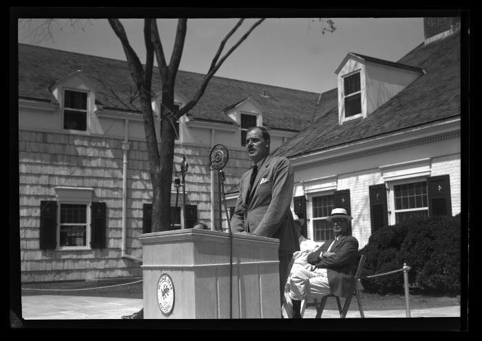 Dedication Beth Paige State Park, L.I., Com'r Osborne and Robert Moses speaking