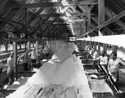 Salt Lifters at Work in a Grainer. Worcester Salt Works, Silver Springs, N.Y.