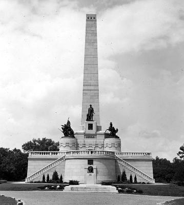 Abraham Lincoln. Tomb and Monument of Lincoln