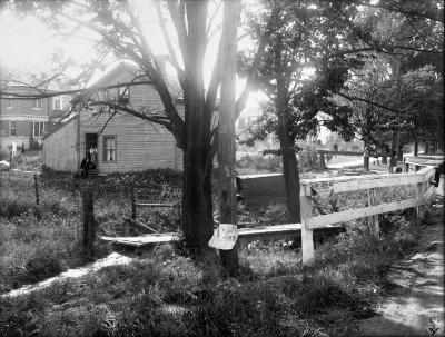 Erie Canal. Italian house on East Avenue