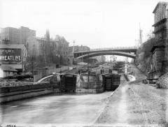 Erie Canal. Lockport locks